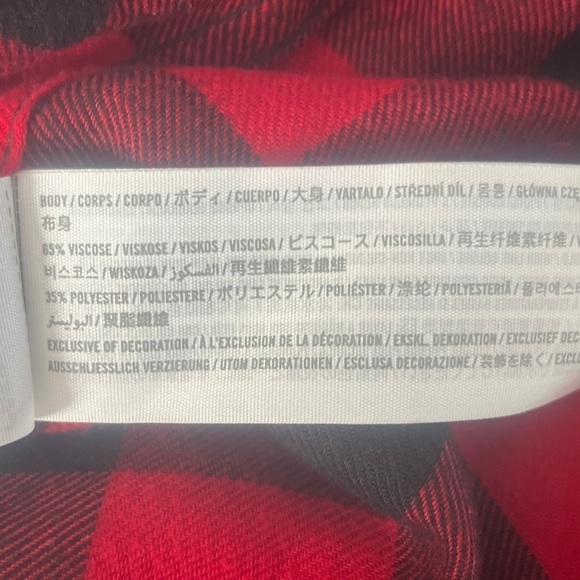 Hollister Shirt Womens XS Red Black Plaid Button Down Lumberjack Cabin - Picture 7 of 7